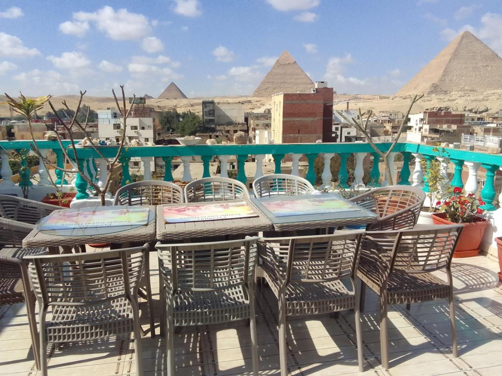 Pyramids Temple Guest House Kafrat al Jabal Bagian luar foto