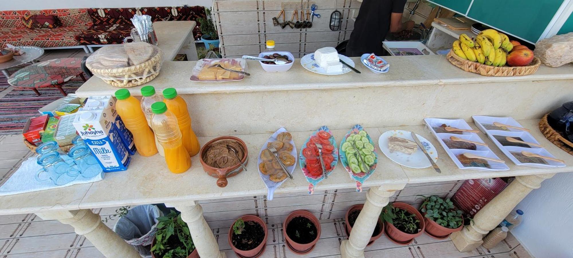 Pyramids Temple Guest House Kafrat al Jabal Bagian luar foto