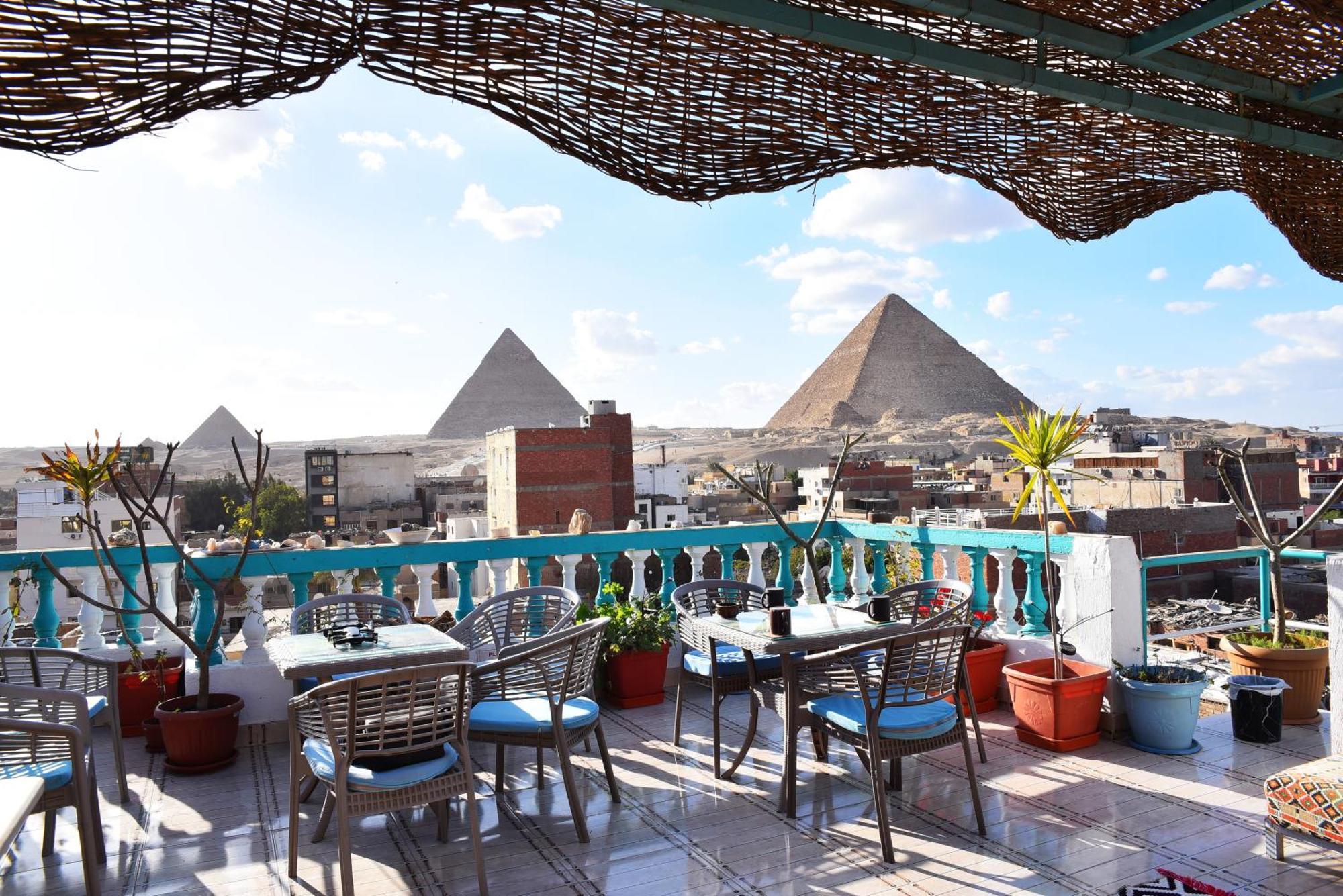 Pyramids Temple Guest House Kafrat al Jabal Bagian luar foto